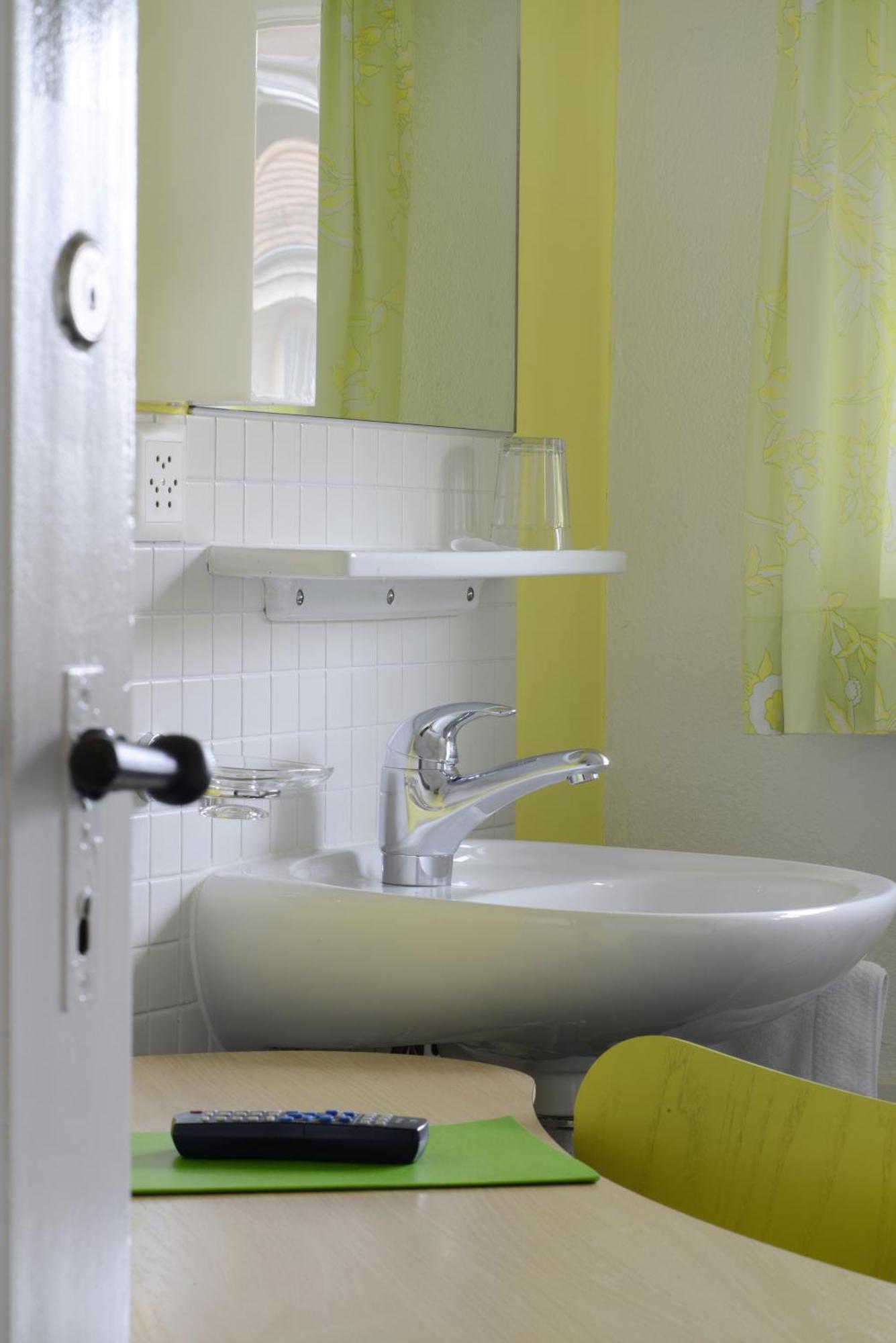 Hotel Marthahaus Bern Bilik gambar